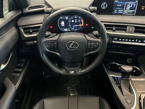 Used 2019 Lexus UX 200 F Sport w/ F Sport Premium Package FWD image 14