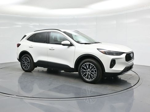 New 2025 Ford Escape Base w/ PHEV Premium Package image 28