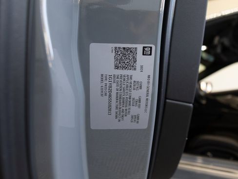 Used 2025 Chevrolet Corvette Stingray Preferred Cpe w/ 2LT image 33