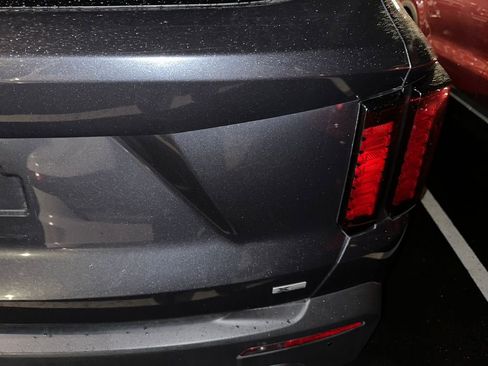 Used 2023 Kia Sorento S w/ Panoramic Sunroof Package image 21