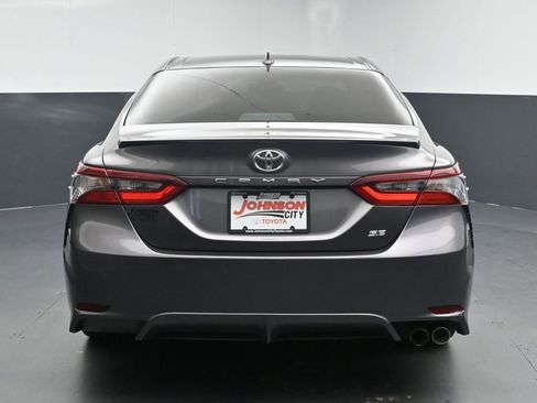 Used 2022 Toyota Camry SE FWD image 8