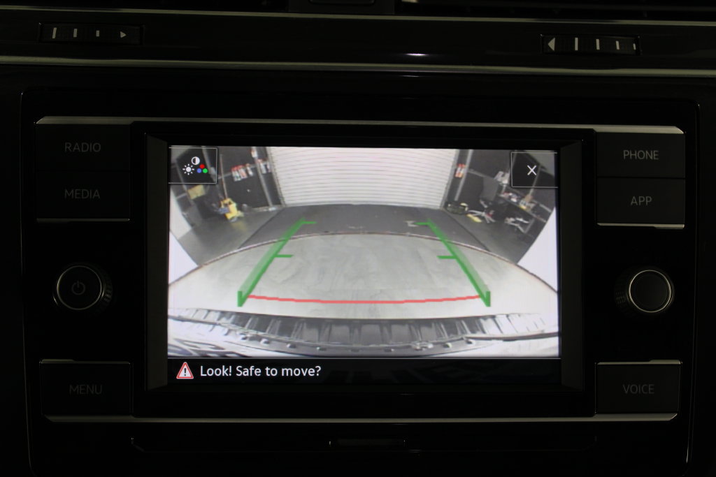 Used 2022 Volkswagen Tiguan S FWD image 27
