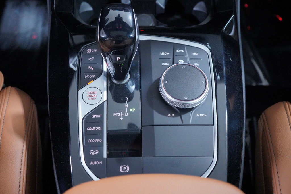 Used 2024 BMW X3 xDrive30i w/ M Sport Package AWD/4WD image 17