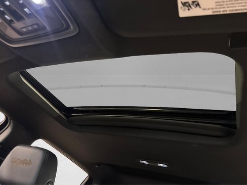 Used 2024 Chevrolet Silverado 3500 High Country w/ High Country Premium Package image 40