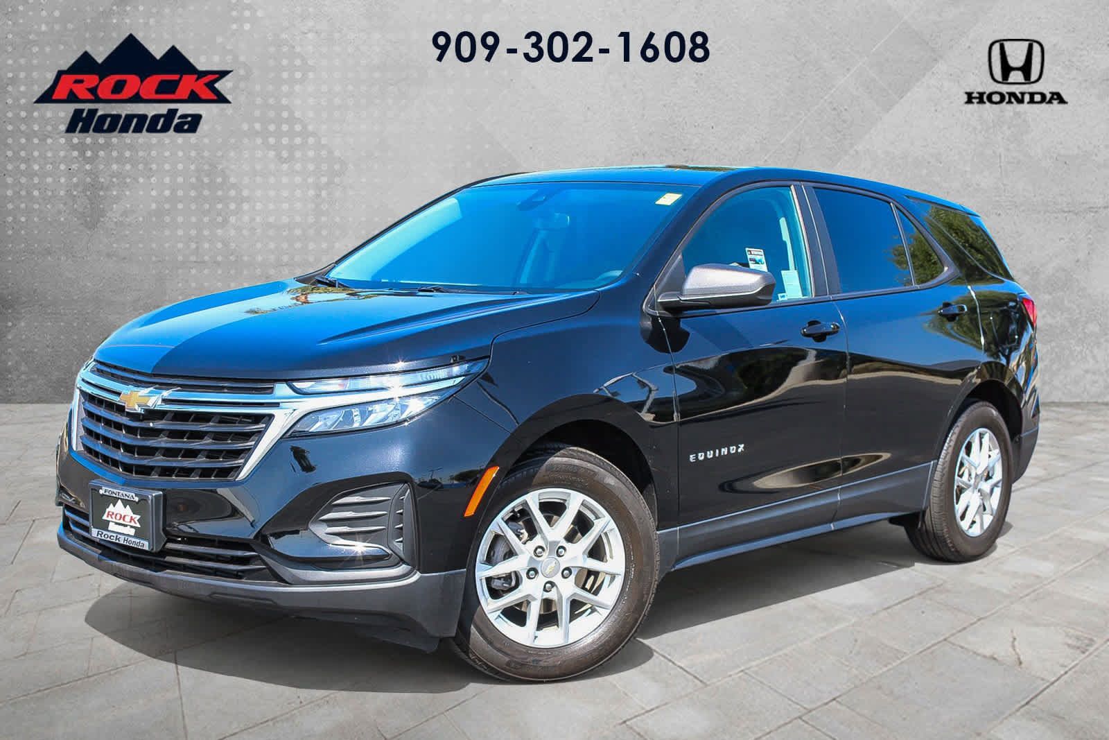Used 2023 Chevrolet Equinox LS FWD image 1