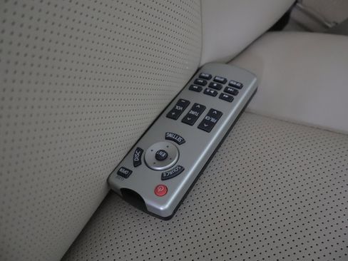 Used 2013 Toyota Land Cruiser AWD/4WD image 3