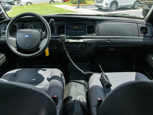 Used 2008 Ford Crown Victoria Police Interceptor RWD image 25