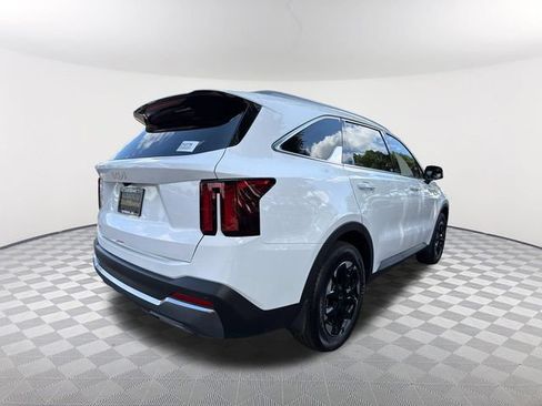Used 2026 Kia Sorento S w/ S Panoramic Sunroof Package FWD image 5