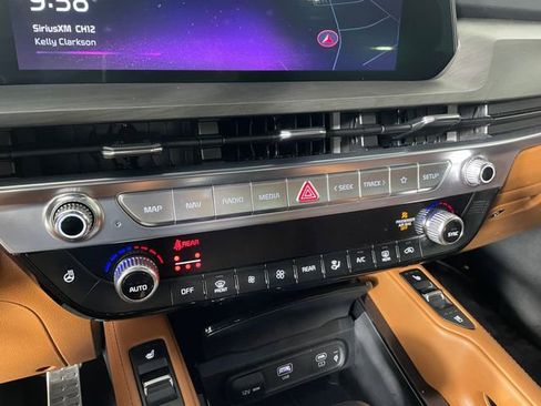 Certified 2023 Kia Telluride SX Prestige X-Line AWD/4WD image 8