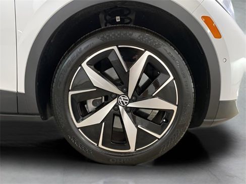 Used 2023 Volkswagen ID.4 Pro S image 25