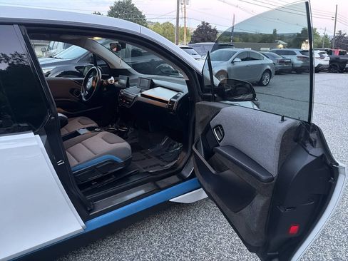 Used 2017 BMW i3 w/ Range Extender RWD image 13