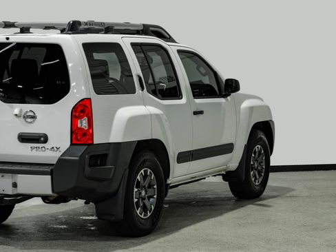 Used 2014 Nissan Xterra PRO-4X w/ Nevada Tow Package AWD/4WD image 15