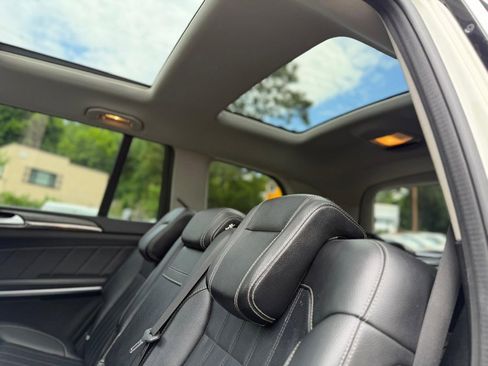 Used 2013 Mercedes-Benz GL 450 4MATIC image 17