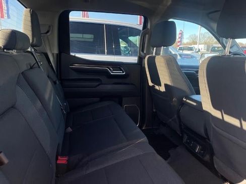 Used 2022 GMC Sierra 1500 Elevation image 22