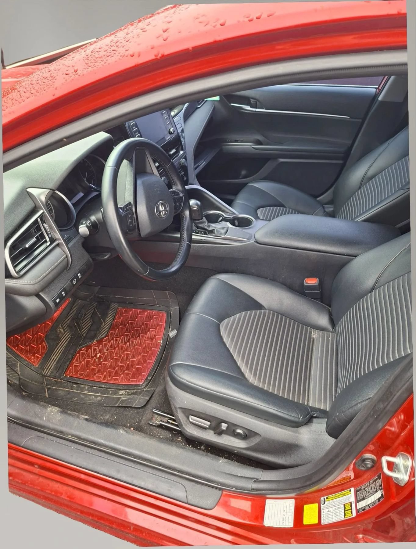Used 2021 Toyota Camry SE FWD image 5