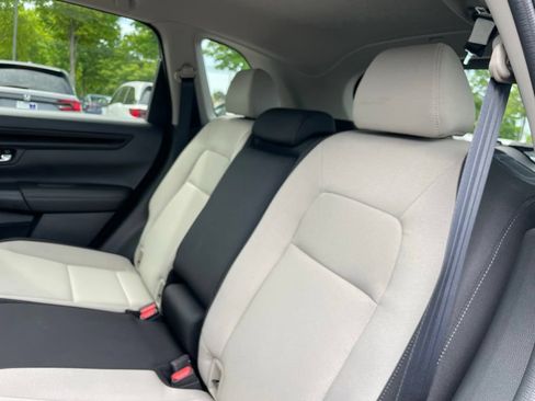 Certified 2025 Honda CR-V EX image 40