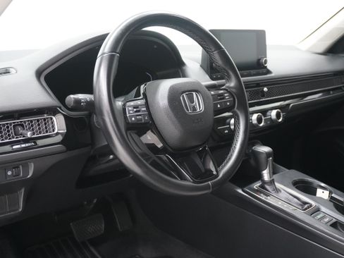 Used 2023 Honda Civic EX image 10