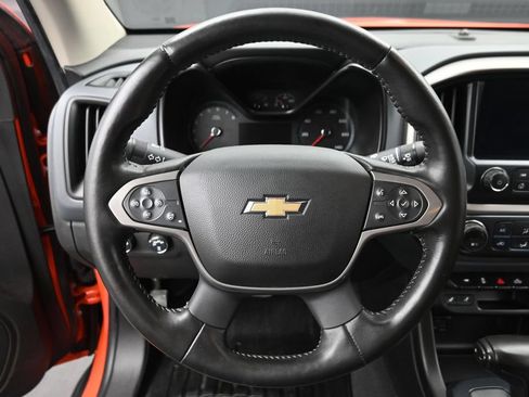 Used 2021 Chevrolet Colorado Z71 AWD/4WD image 16