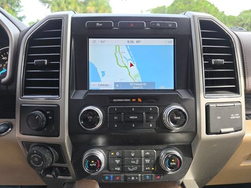 Used 2020 Ford F150 Lariat w/ Equipment Group 502A Luxury RWD image 28