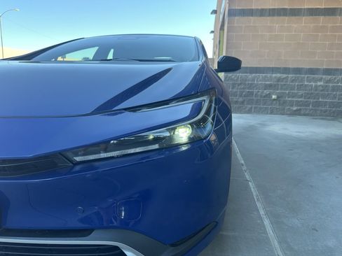 Used 2024 Toyota Prius Prime SE image 10