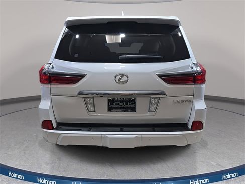 Used 2016 Lexus LX 570 4WD image 7