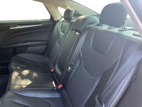 Used 2020 Ford Fusion Energi Titanium FWD image 22