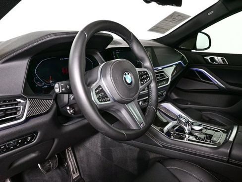 Used 2022 BMW X6 M50i w/ Executive Package image 4
