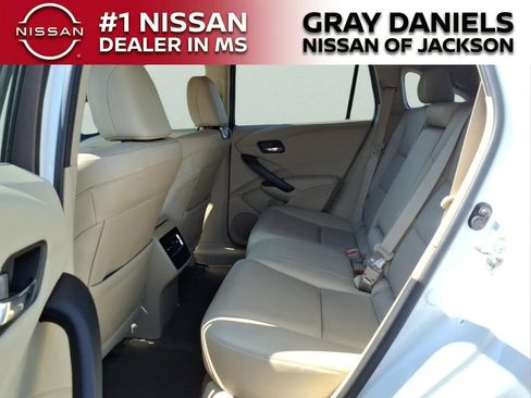 Used 2017 Acura RDX w/ Advance Package FWD image 25