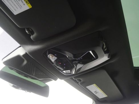 Used 2025 BMW X2 xDrive28i image 21