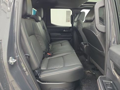 Used 2025 Toyota Tacoma Limited image 36