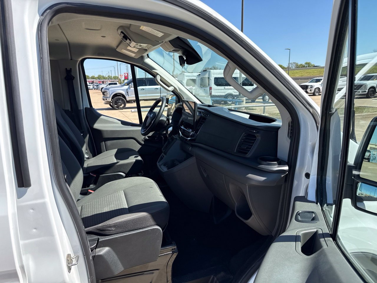 Used 2024 Ford Transit 350 XLT RWD image 13