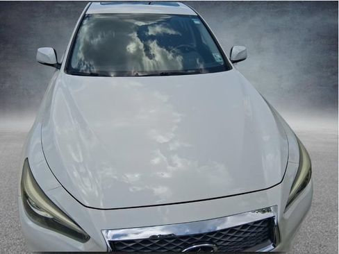 Used 2019 INFINITI Q50 Luxe w/ Essential Package (3.0T Luxe) RWD image 4