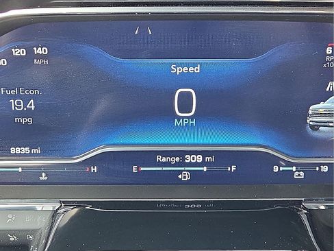 Used 2025 Chevrolet Silverado 1500 LTZ image 23