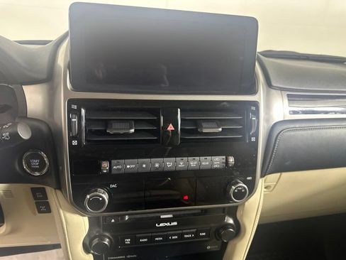 Used 2023 Lexus GX 460 Premium w/ Premium Package AWD/4WD image 21