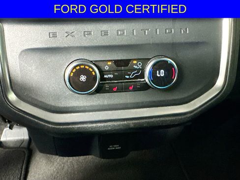 Certified 2025 Ford Expedition Max Platinum image 27