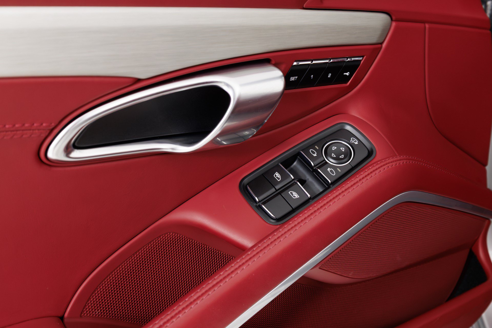 Used 2021 Porsche 718 Boxster RWD image 34