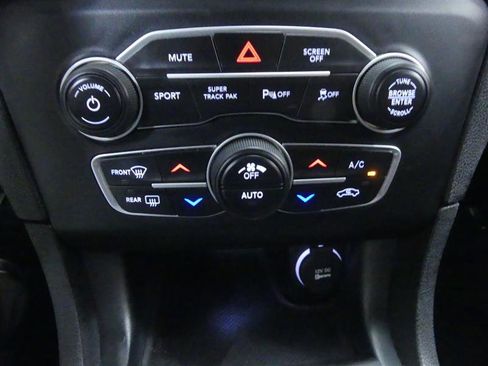 Used 2023 Dodge Charger R/T RWD image 13