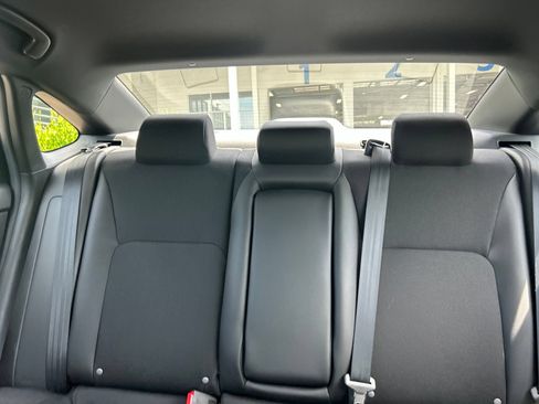 Used 2025 Honda Civic Sport image 9