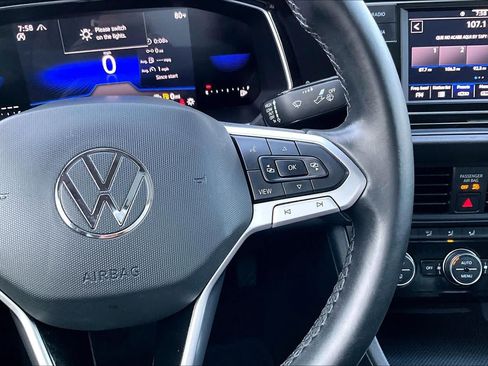 Used 2023 Volkswagen Jetta SE w/ Panoramic Sunroof Package FWD image 25