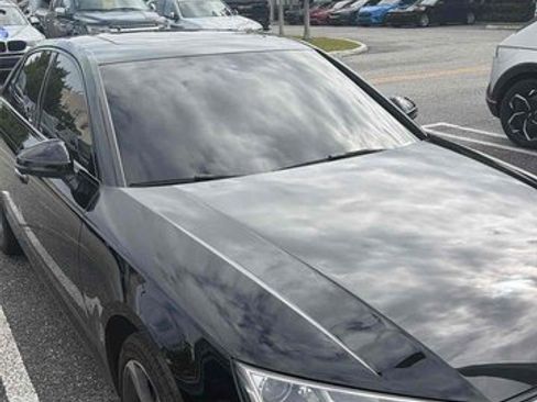 Used 2019 Audi A4 2.0T Premium image 2