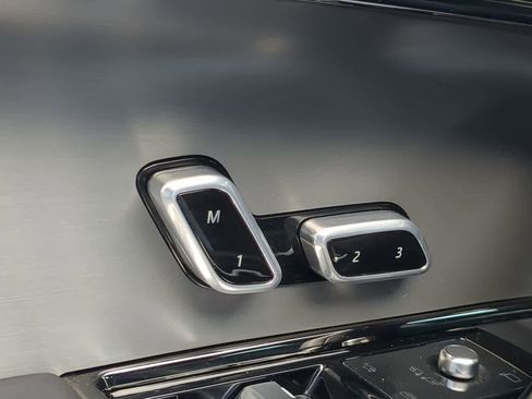 Used 2024 Land Rover Range Rover Sport Dynamic SE image 16