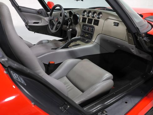 Used 1994 Dodge Viper RT/10 RWD image 5