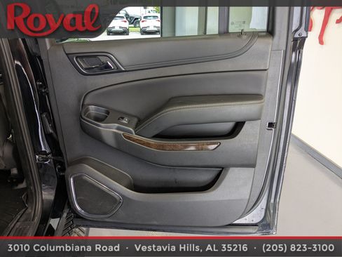 Used 2018 Chevrolet Suburban LT AWD/4WD image 9