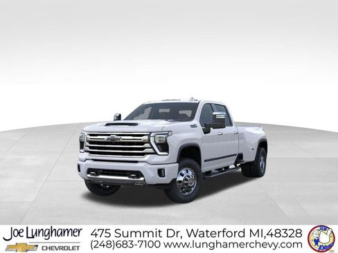 New 2026 Chevrolet Silverado 3500 High Country w/ Technology Package AWD/4WD image 8