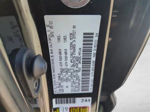 Certified 2023 Toyota Tacoma Limited image 28