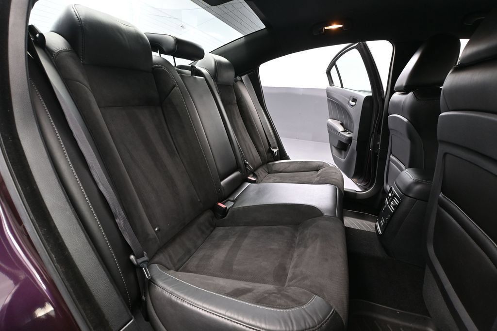 Used 2021 Dodge Charger R/T w/ Plus Group RWD image 34