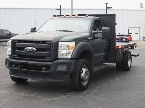 Used 2012 Ford F550 XL image 2