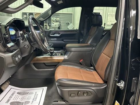 Used 2023 Chevrolet Silverado 1500 High Country w/ LPO, Dark Essentials Package image 10