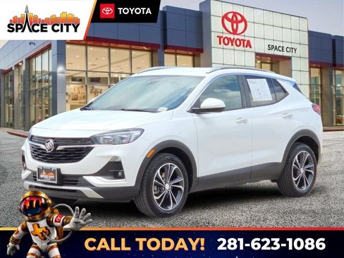 Used 2022 Buick Encore GX Select FWD image 1