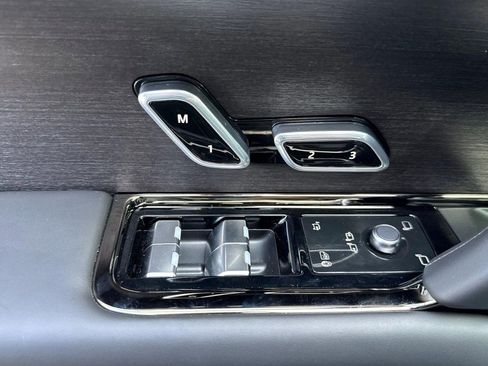 New 2026 Land Rover Range Rover SV AWD/4WD image 12